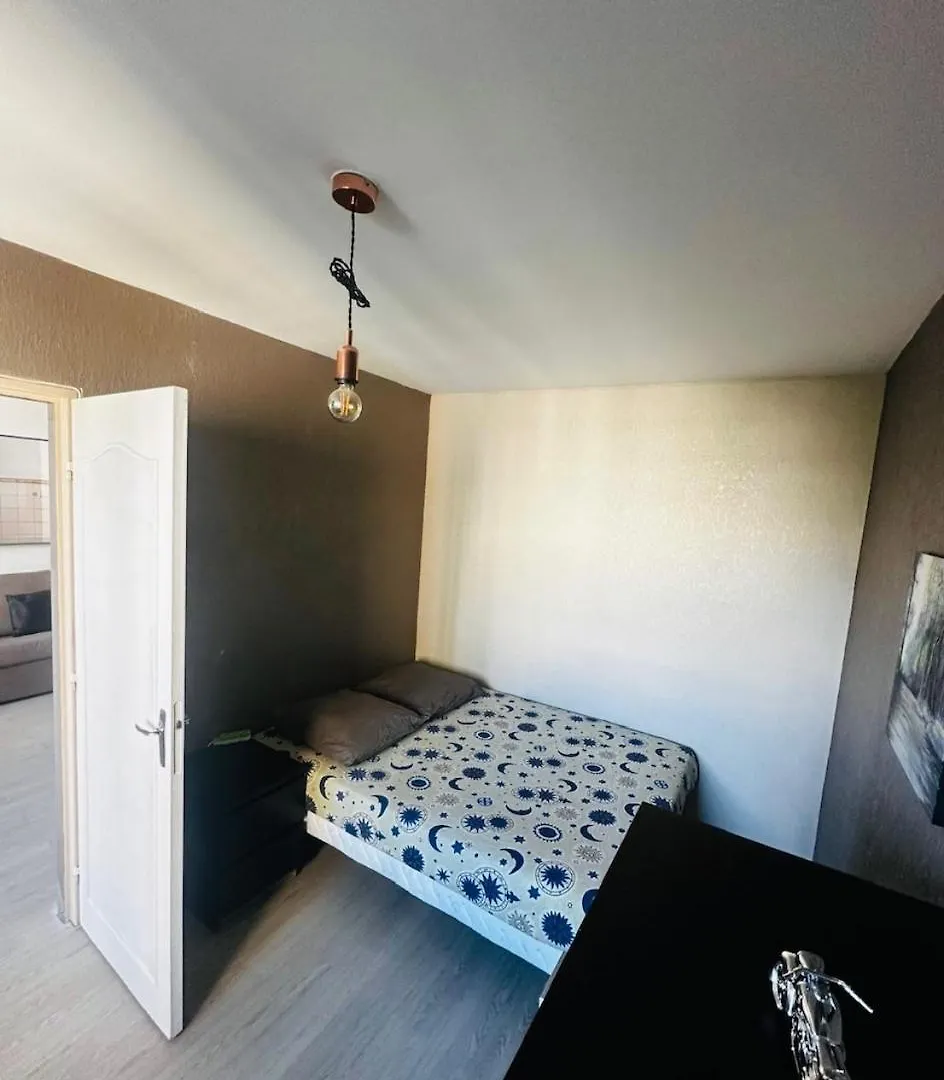 Bel Appartement Centre Paris Montparnasse 0*,